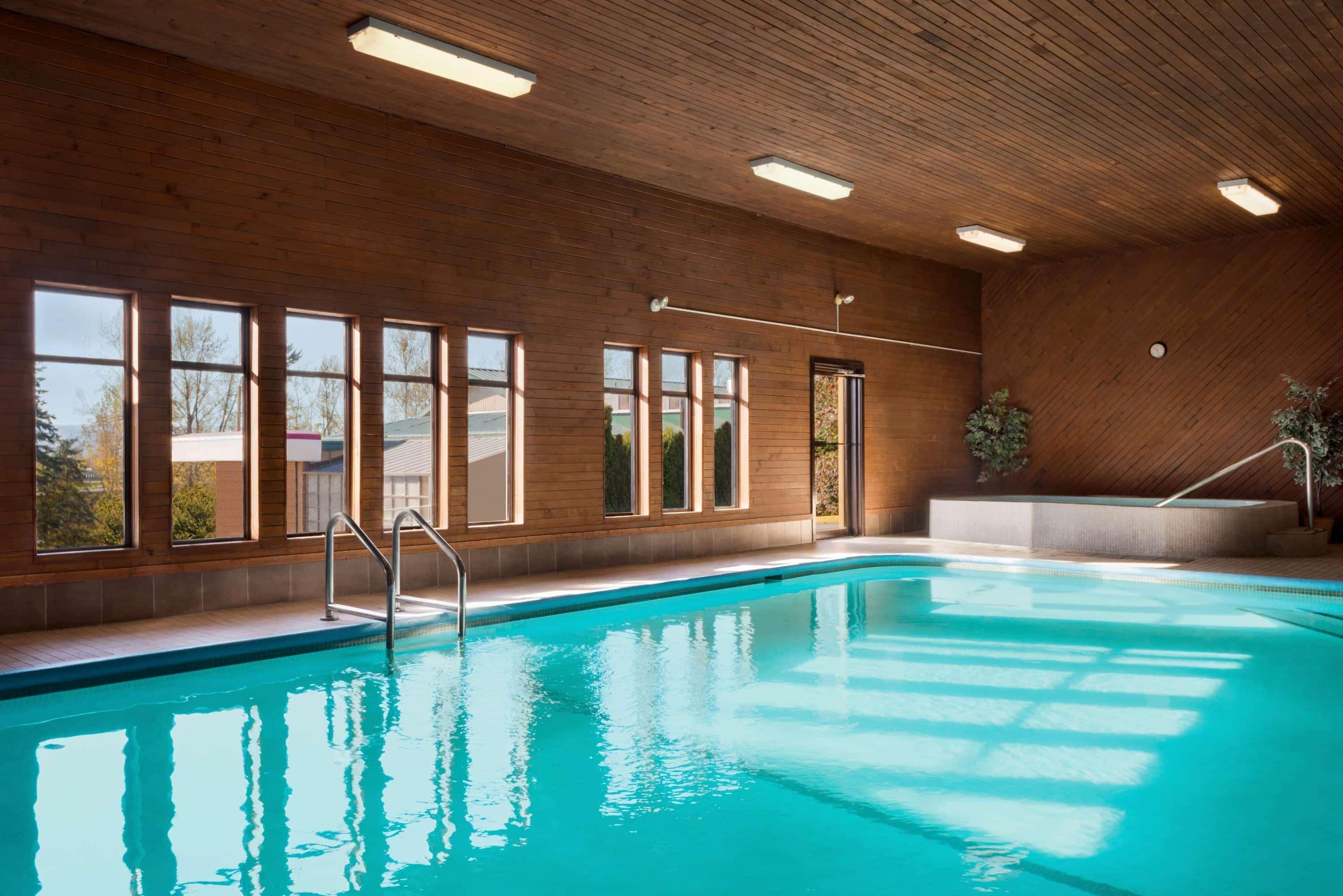 Travelodge By Wyndham Abbotsford Bakerview Екстер'єр фото
