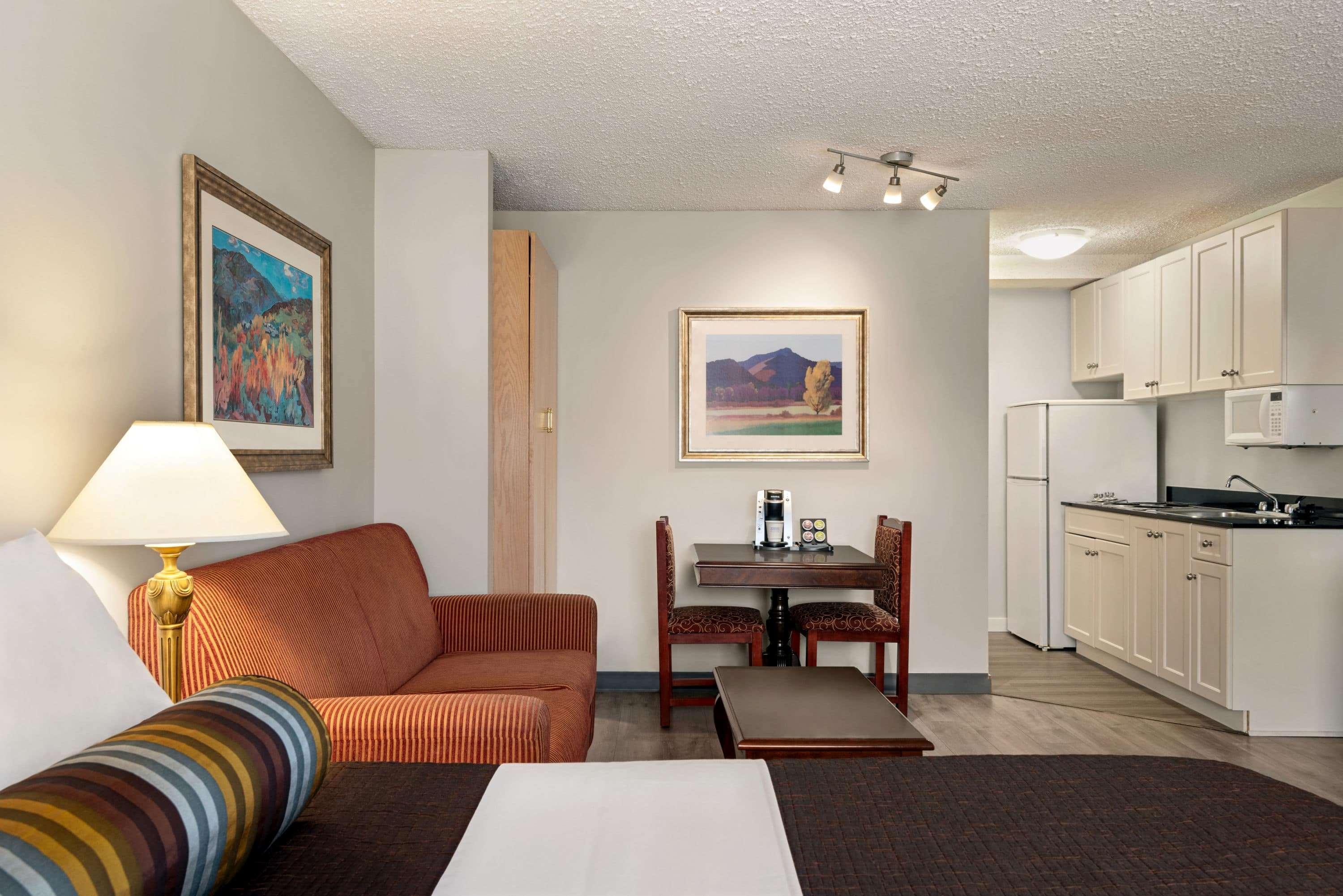 Travelodge By Wyndham Abbotsford Bakerview Екстер'єр фото