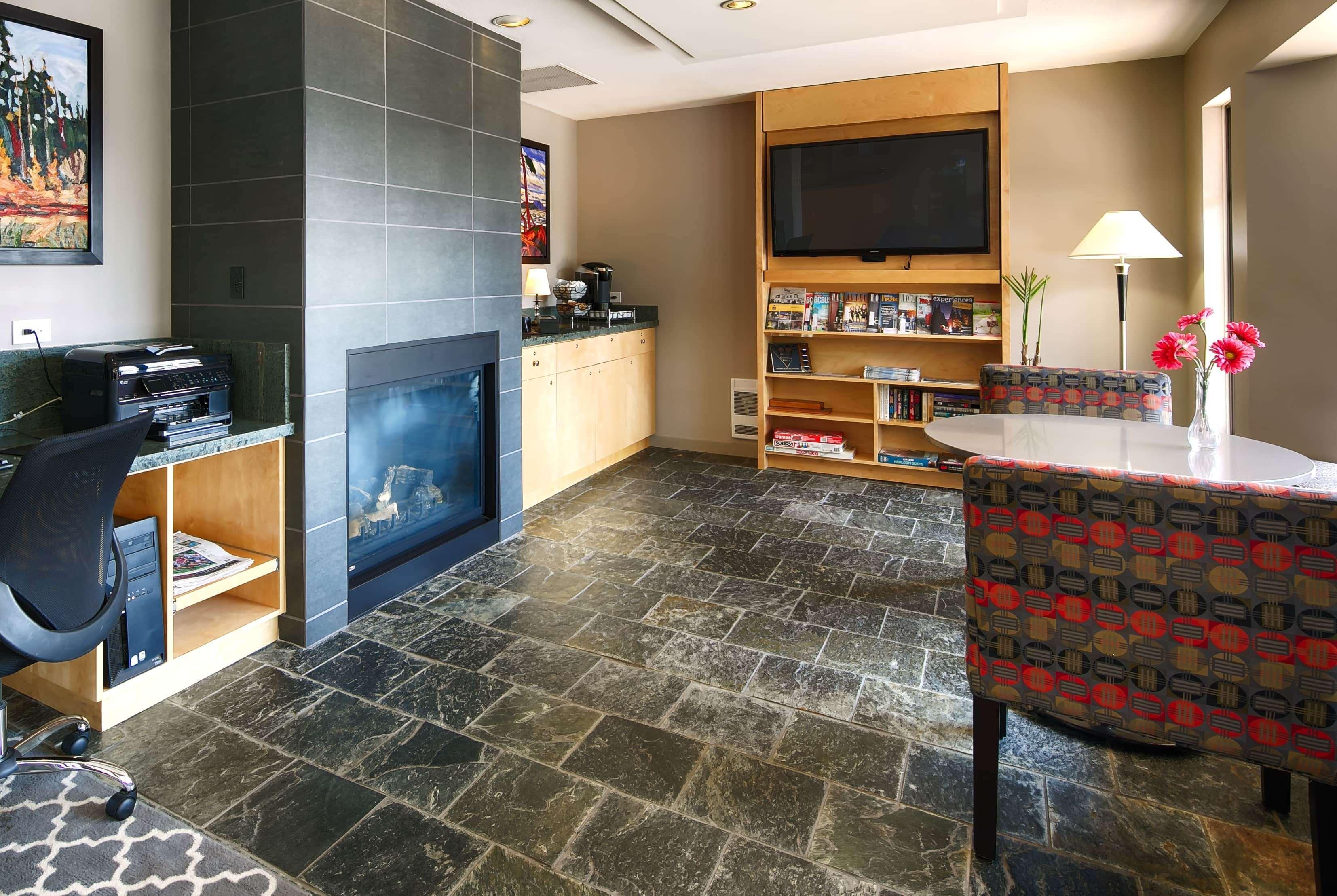 Travelodge By Wyndham Abbotsford Bakerview Екстер'єр фото