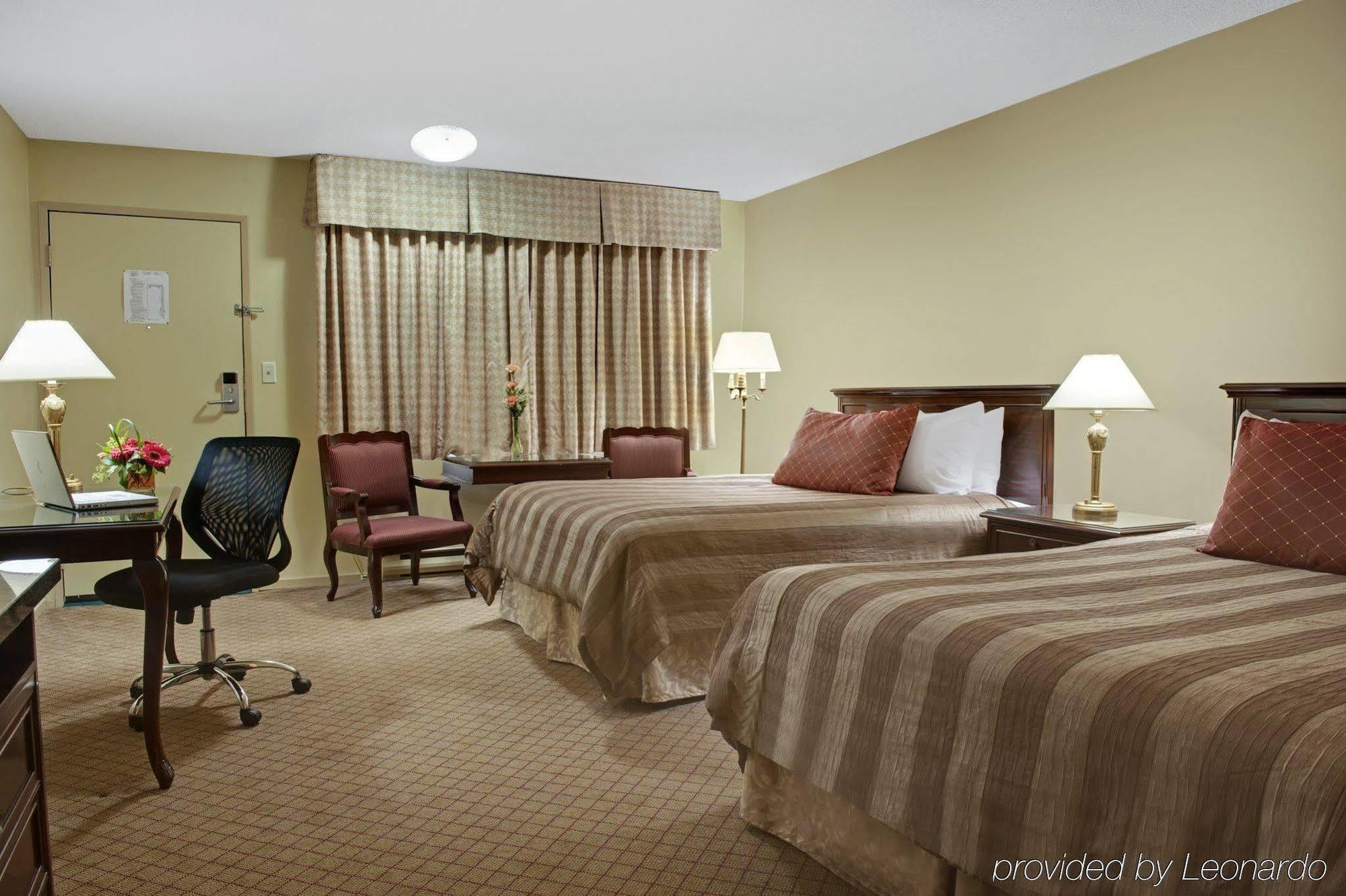 Travelodge By Wyndham Abbotsford Bakerview Екстер'єр фото